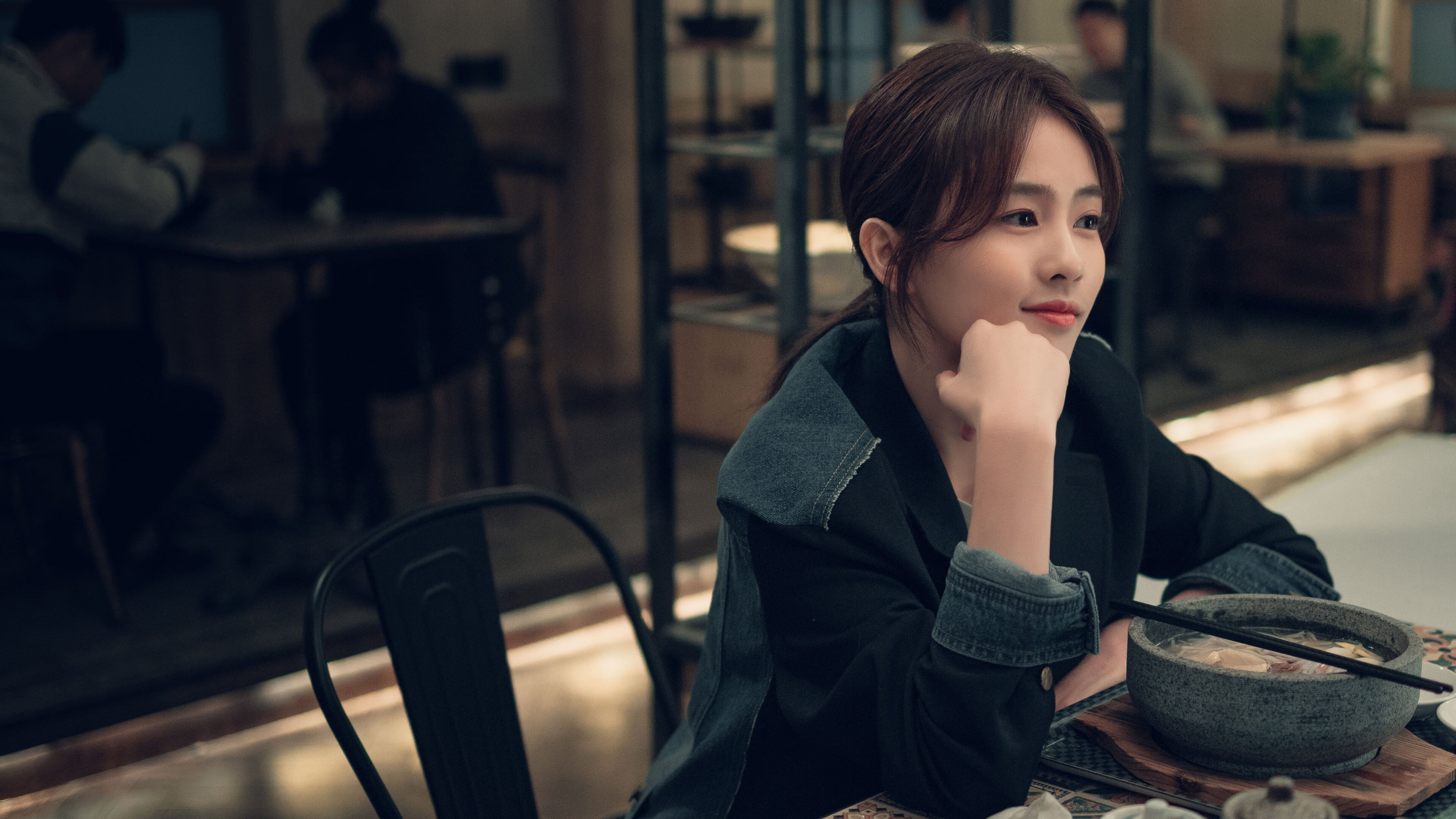 乐鱼电竞-球队在节奏混乱中是否更需依赖经验型球员，球队在节奏混乱中是否更需依赖经验型球员