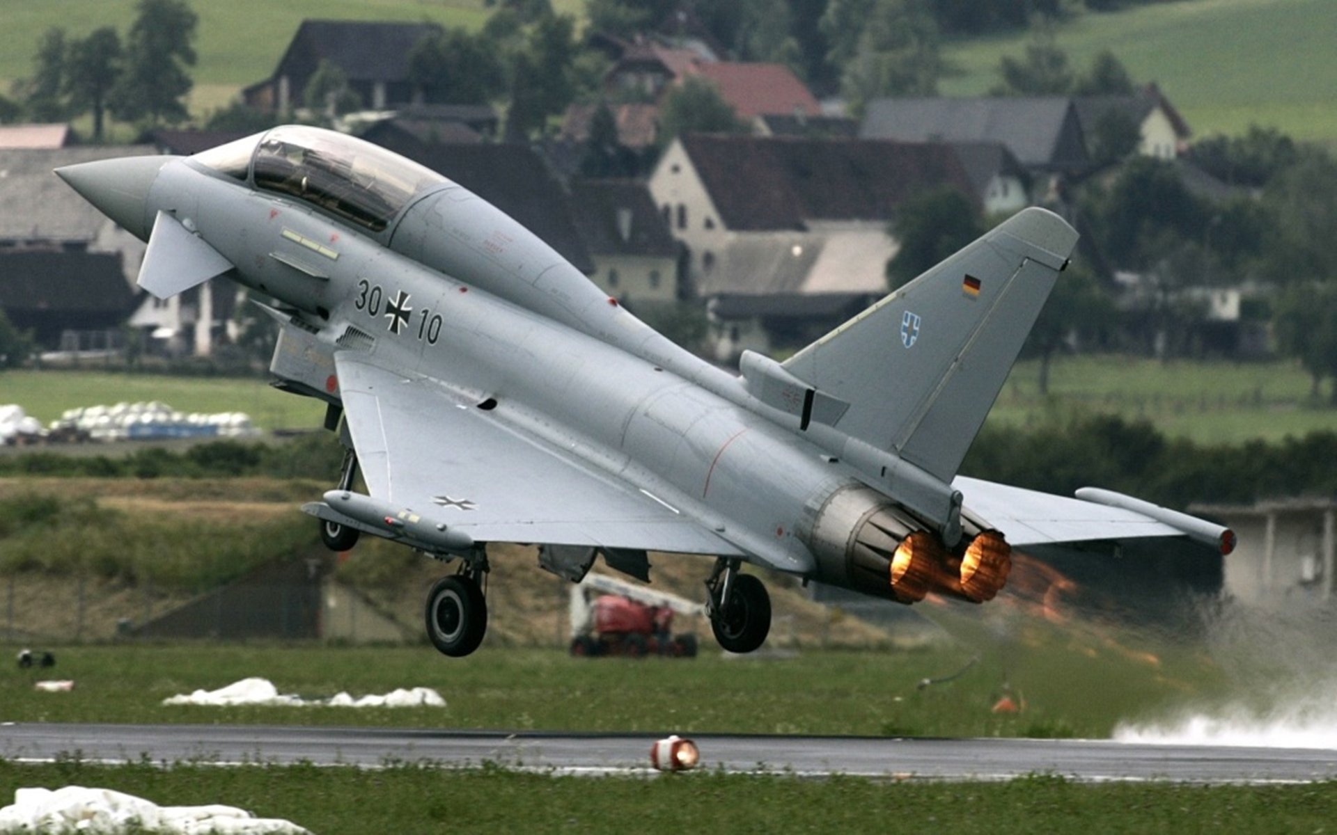 欧洲杯巨星争锋:战术、技术双俱佳!,欧洲杯争冠