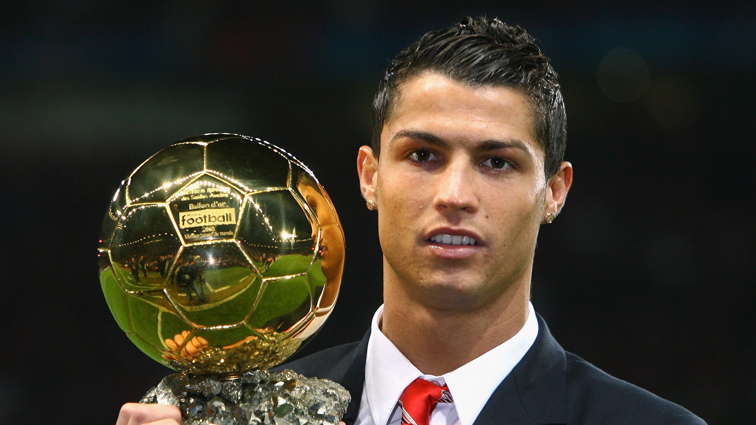 球队管理变革,新一代领队如何塑造未来球队?,球队领队是领导吗