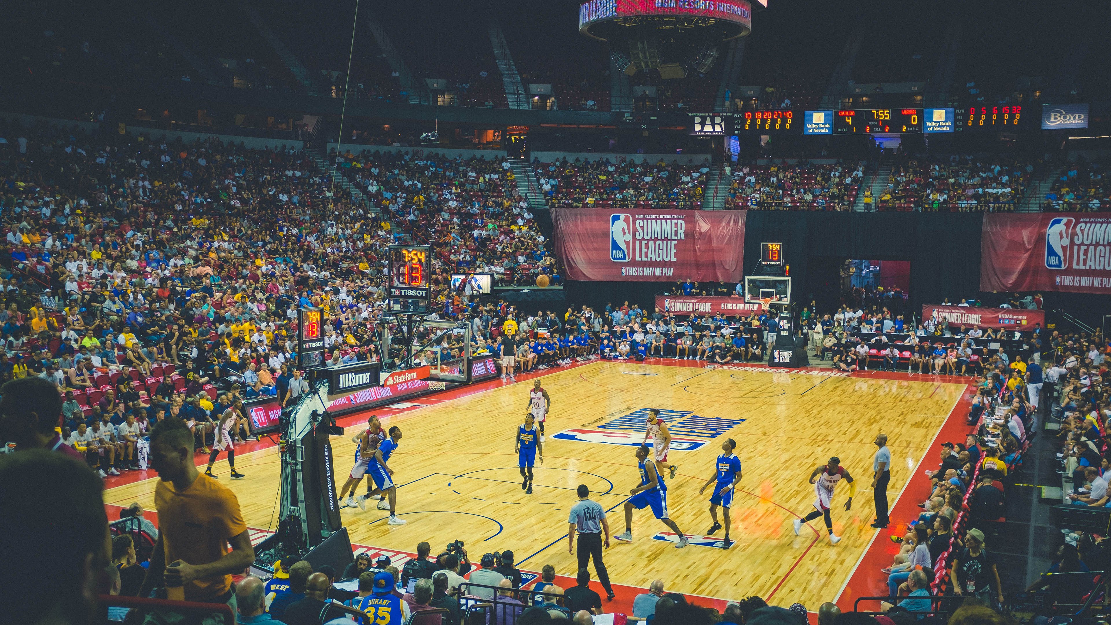 乐鱼体育下载-逆境中的“粉红奇迹”——那些令人振奋的逆转故事