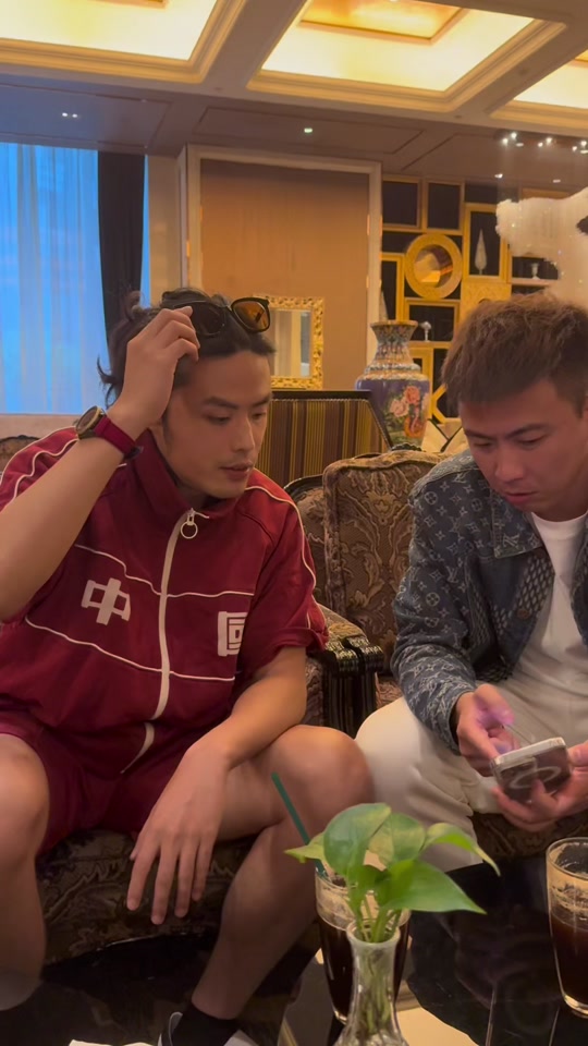 乐鱼体育:冯潇霆经验分享:对年轻球员的指导与帮助 乐鱼体育:冯潇霆经验分享:对年轻球员的指导与帮助