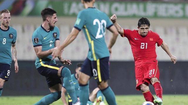 关于乐鱼体育:归化球员洛国富对中国足球的文化融合与社会影响的信息