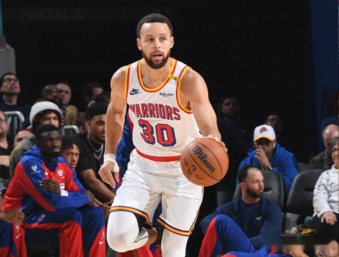 乐鱼体育:斯蒂芬·库里三分球破纪录:历史性时刻!的简单介绍 乐鱼体育:斯蒂芬·库里三分球破纪录:历史性时刻!的简单介绍